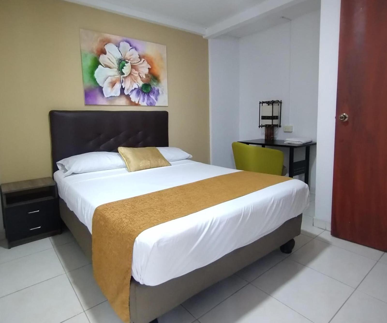 Hotel Parque Del Perro Cali Bagian luar foto